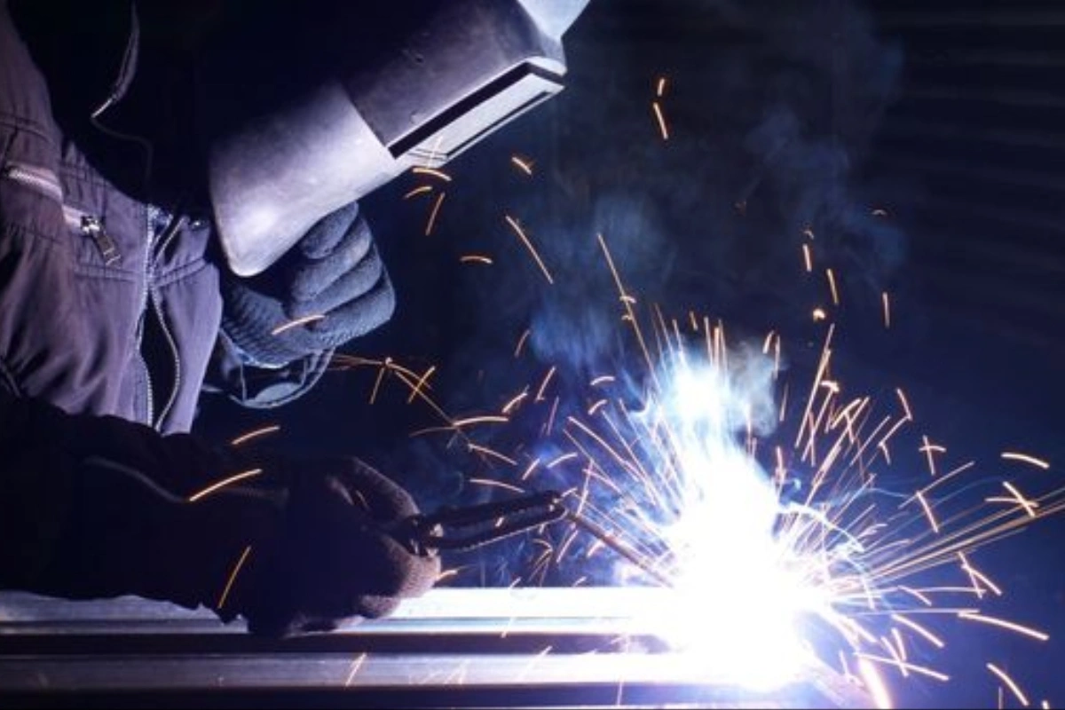 برق زدگی چشم چقدر طول میکشد؟