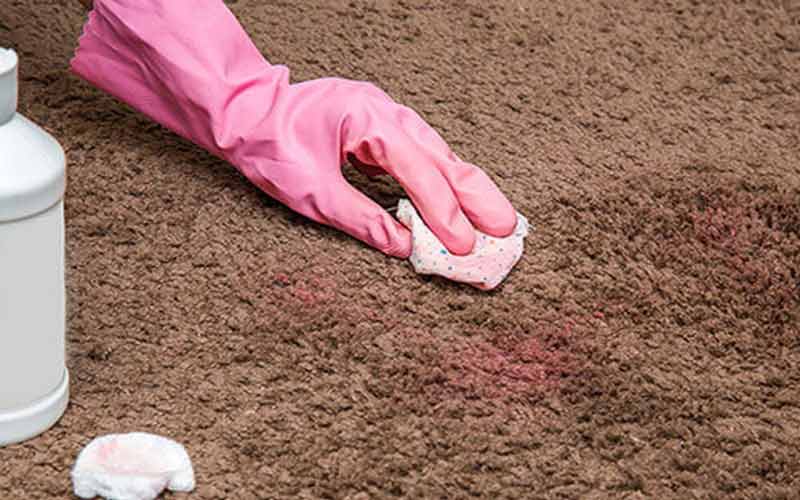 پاک کردن لاک از روی فرش دستباف