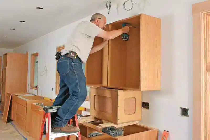 تعمیر کابینت آشپزخانه