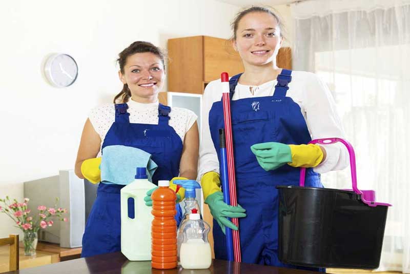استخدام کارگر خانم برای نظافت منزل