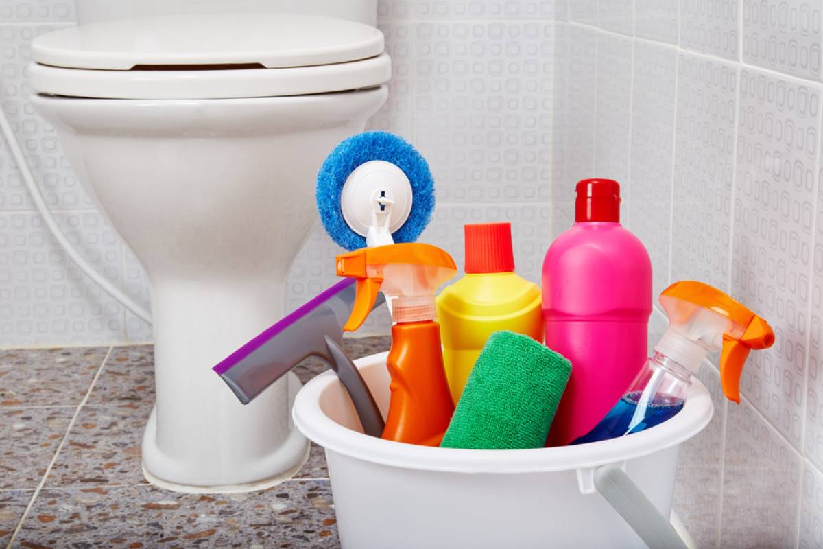 چک لیست نظافت حمام و دستشویی