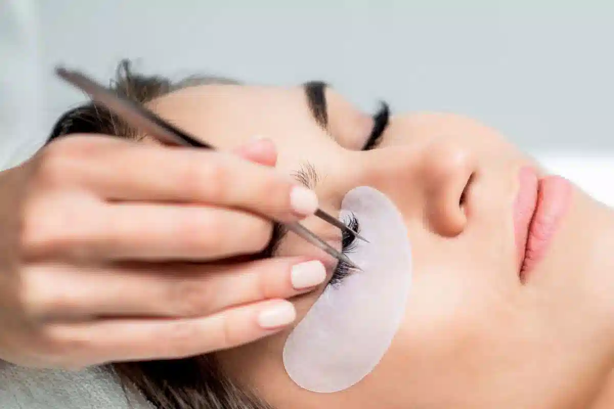 مژه اسپایکی نچرال