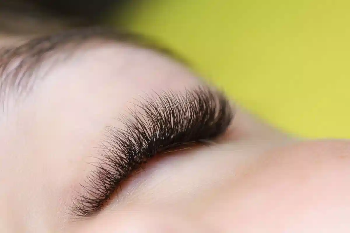 عکس مژه والیوم