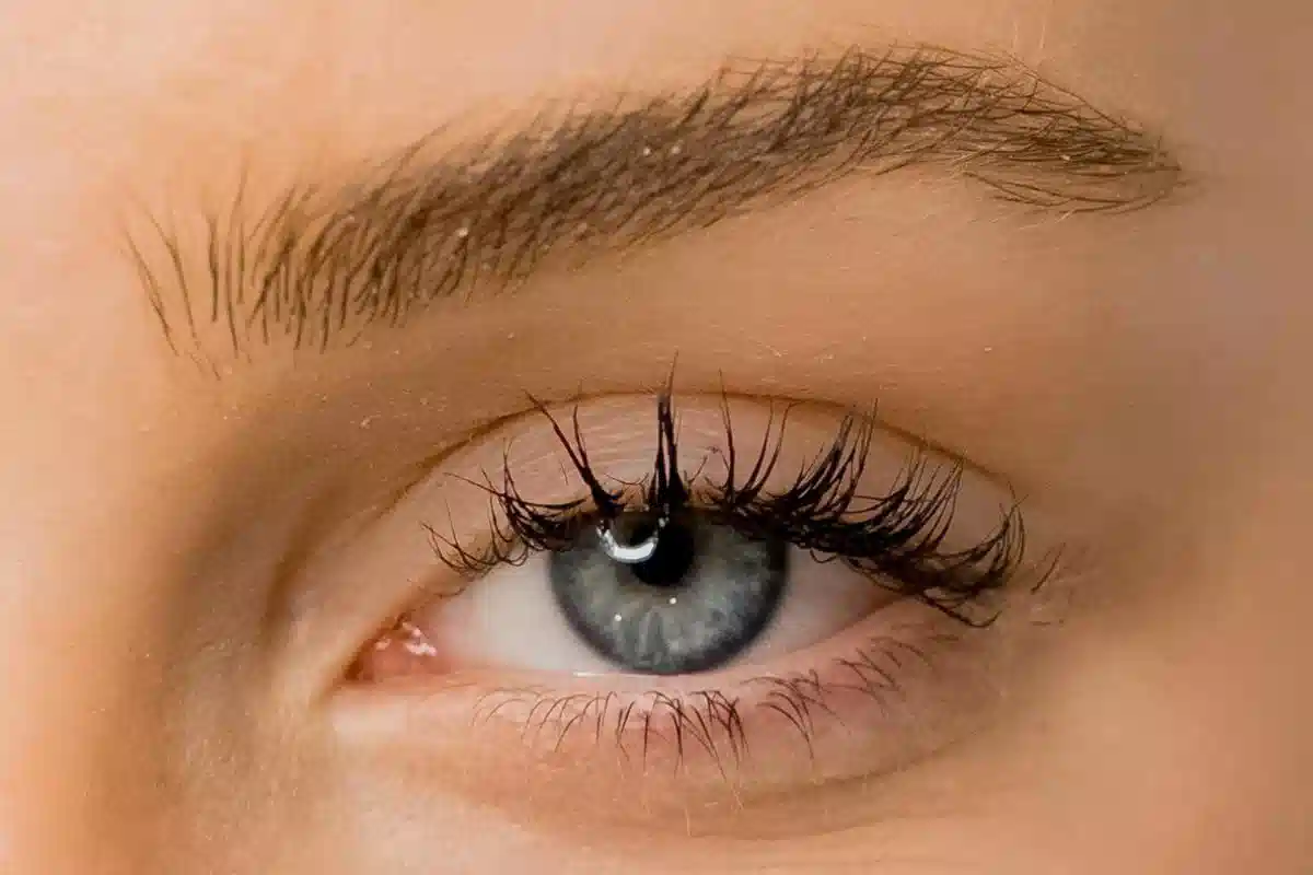 فن سازی مژه اسپایکی