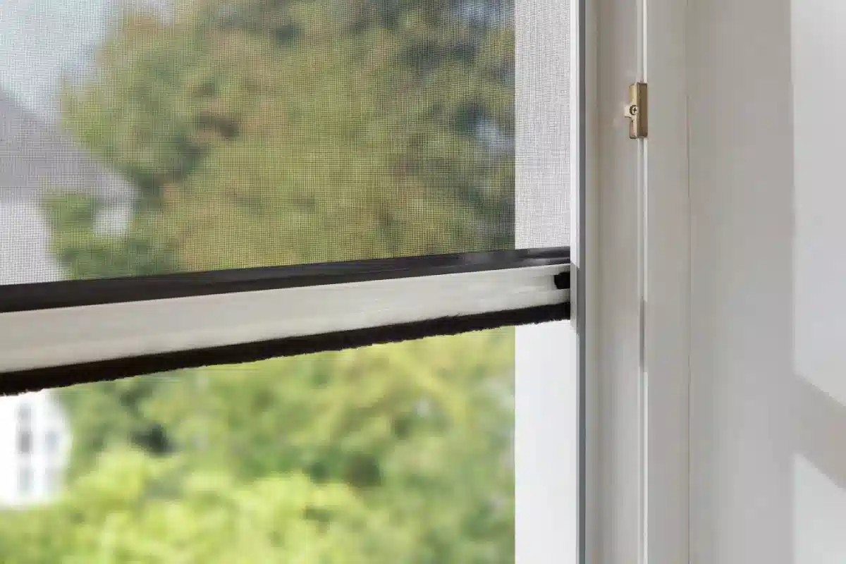 توری رولینگ پنجره