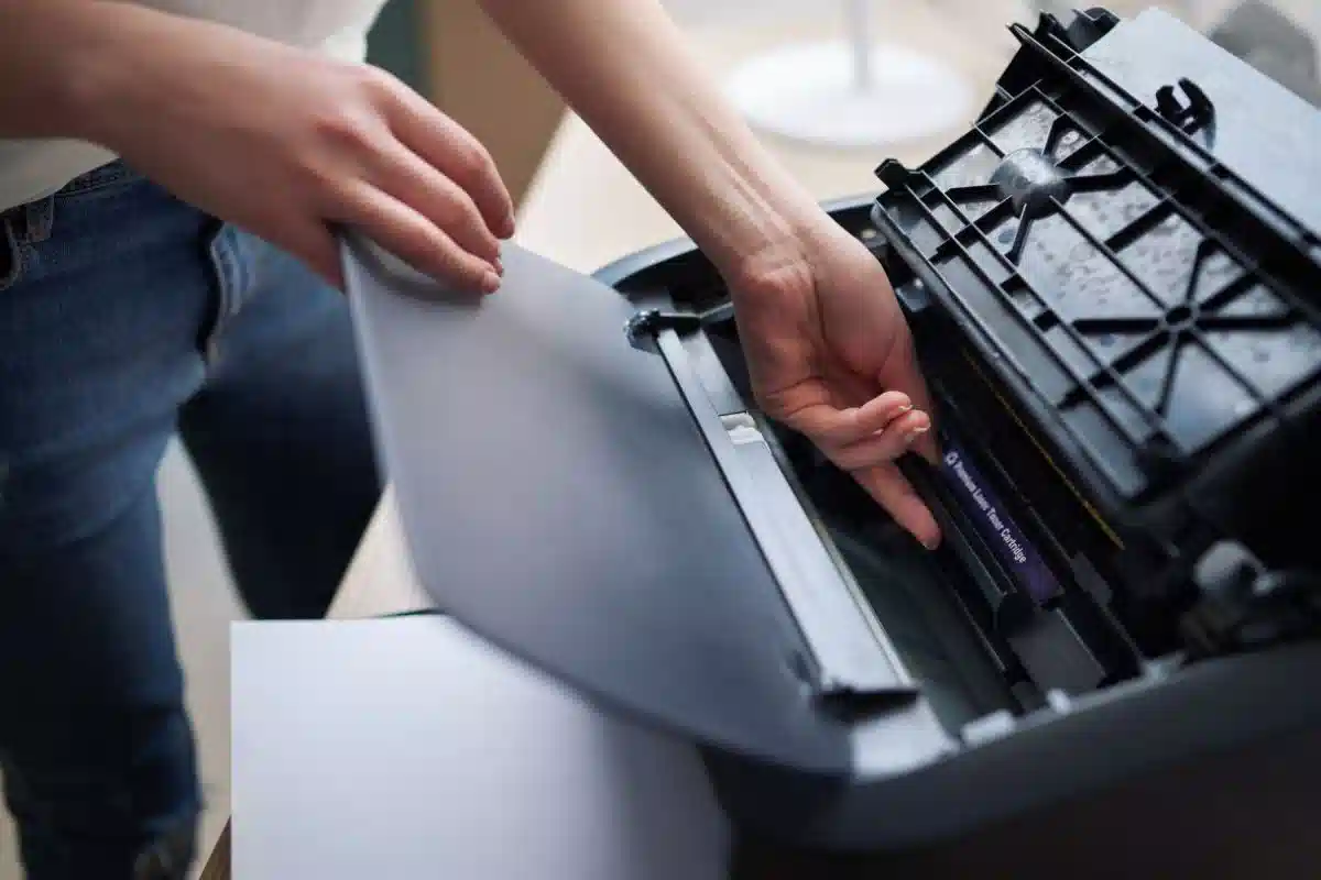 نصب کارتریج در مکان اصلی