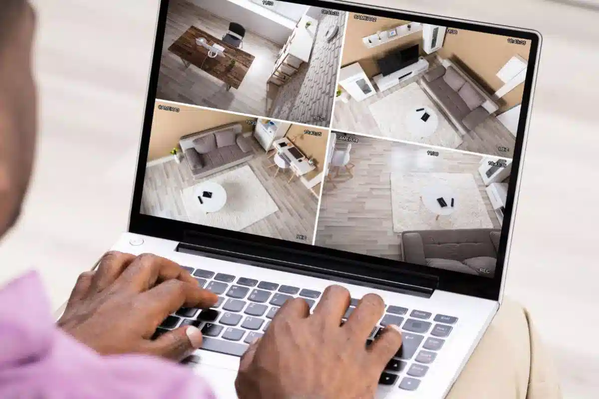 قطع و وصل شدن تصویر دوربین به دلیل نوسان برق