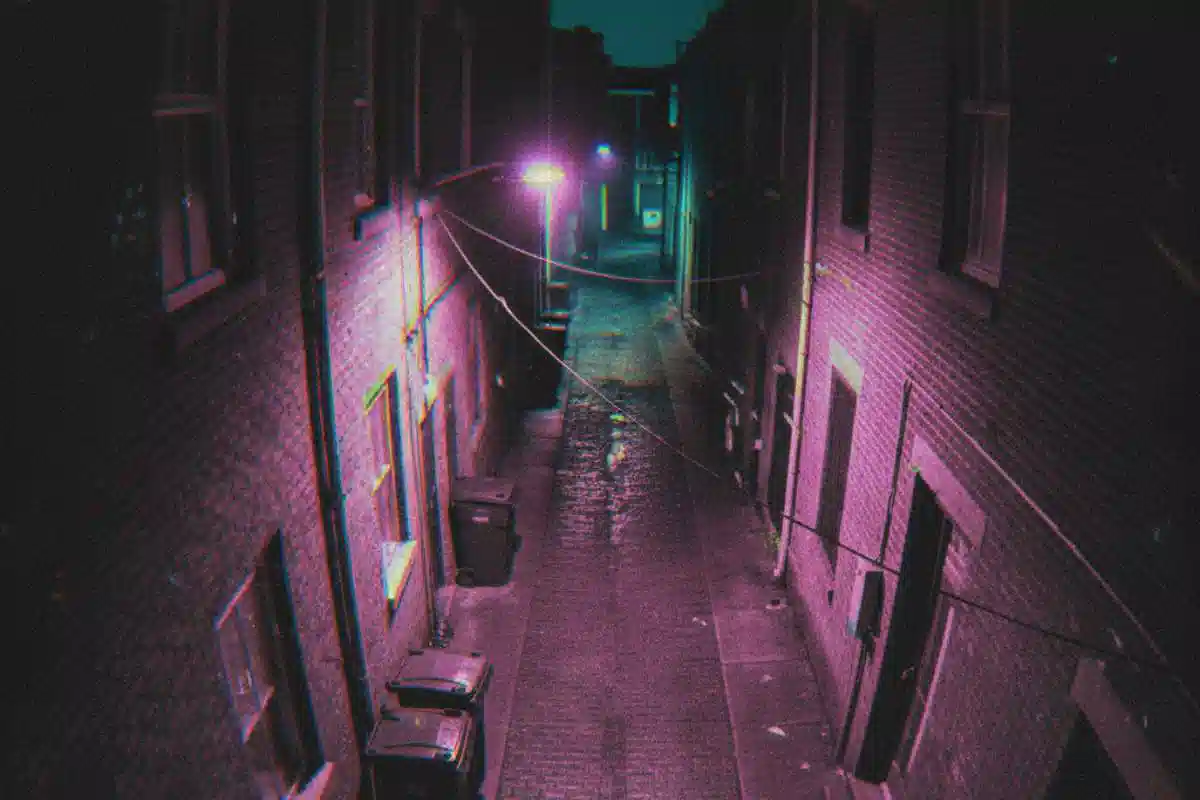 بررسی دلایل تغییر رنگ دوربین مدار بسته