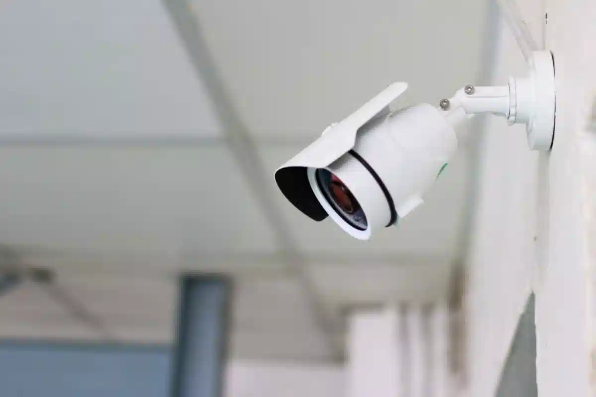 تعمیر تخصصی انواع مدل‌های دوربین مدار بسته