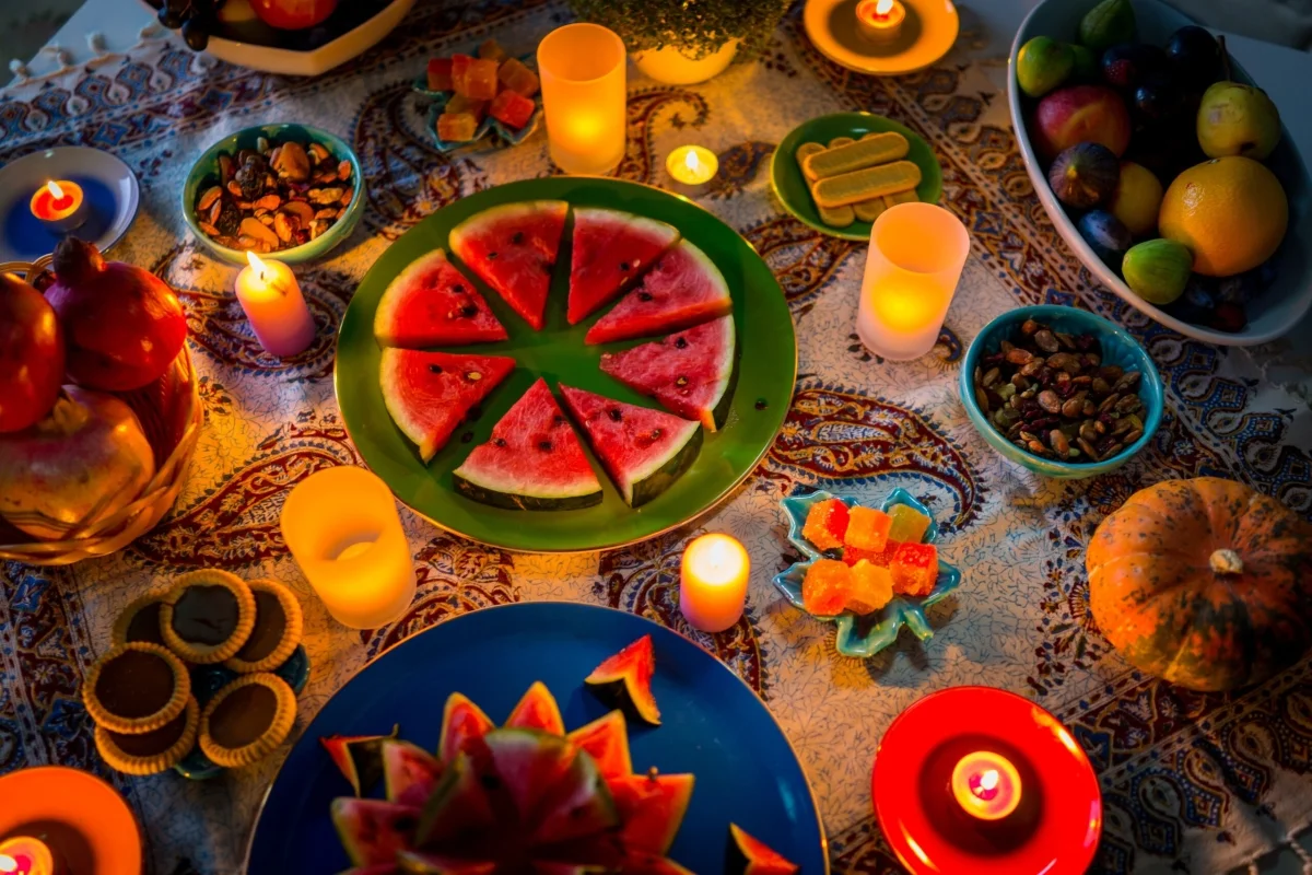 نورپردازی شب یلدا
